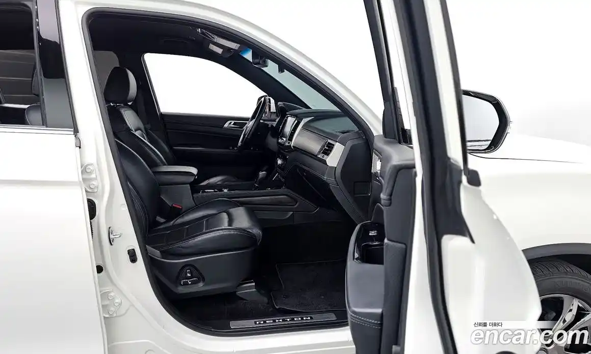 SsangYong Rexton 2017 2.2 гидро в Москве № 1237890, фото 11