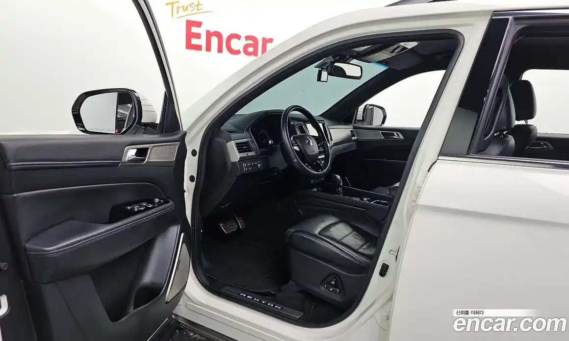 SsangYong Rexton 2017 2.2 гидро в Москве № 1237890, фото 10