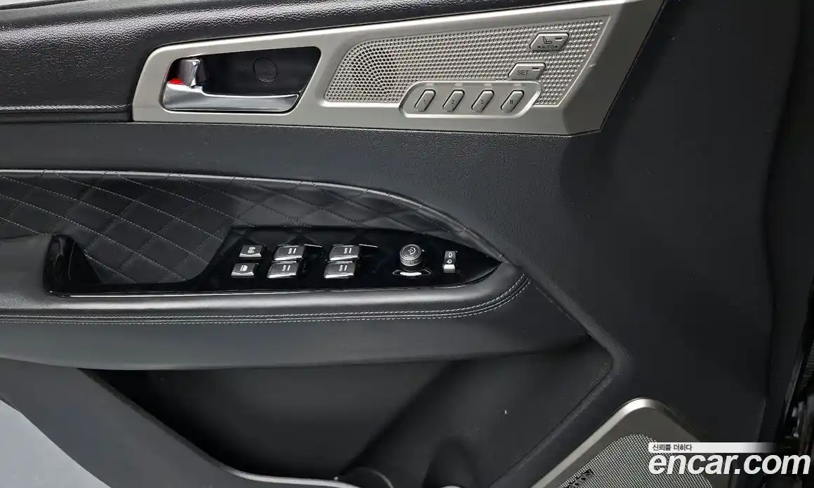 SsangYong Rexton 2017 2.2 Автомат в Москве № 1237994, фото 18