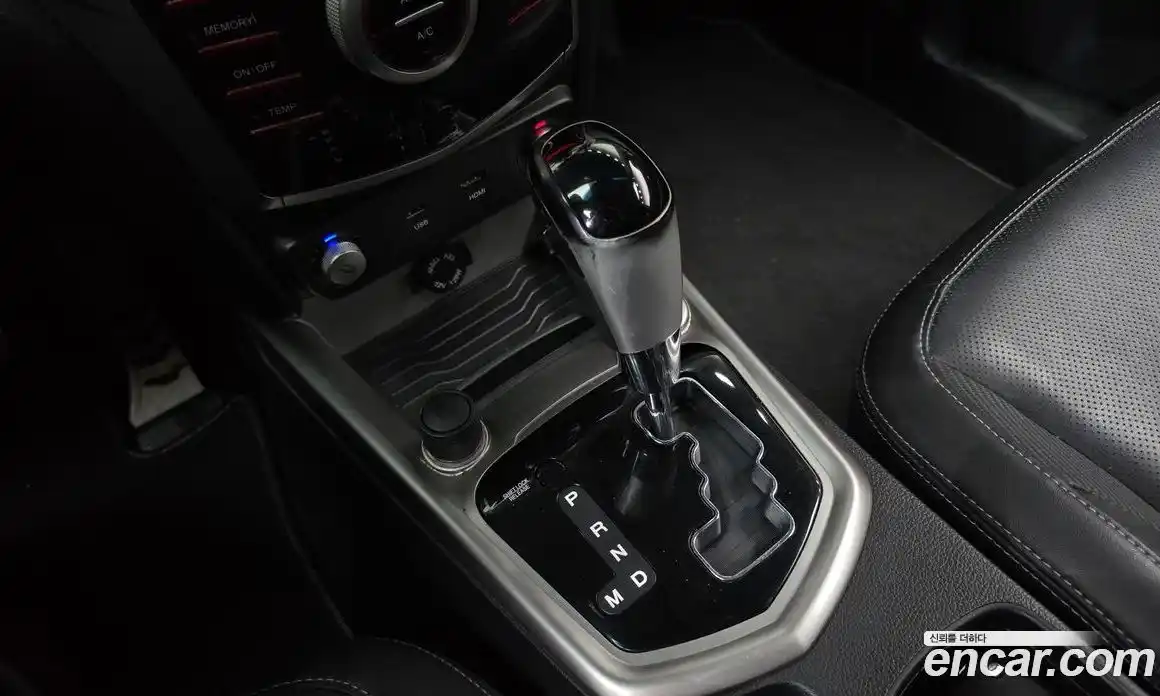 SsangYong TIBOLI 2015 1.6 гидро в Москве № 1238209, фото 9