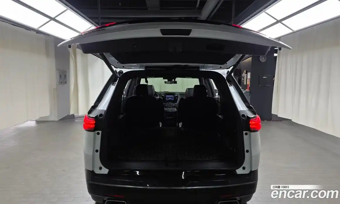 Chevrolet Traverse 2022 3.6 Автомат в Москве № 1238443, фото 20