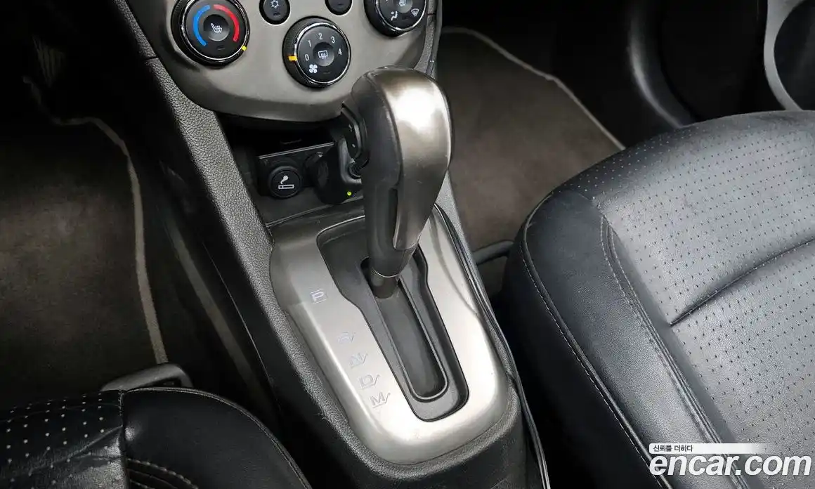 Chevrolet Aveo 2011 1.6 Автомат в Москве № 1238574, фото 9