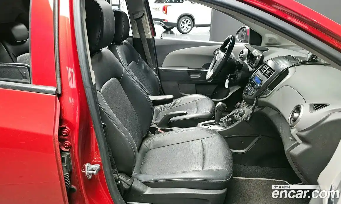 Chevrolet Aveo 2011 1.6 Автомат в Москве № 1238574, фото 10