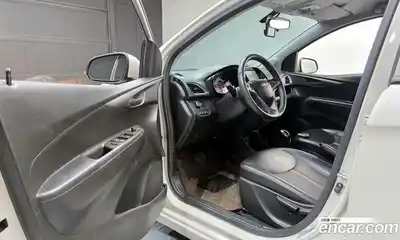 Chevrolet Spark 2018 1.0 гидро в Москве № 1238597, миниатюра 11