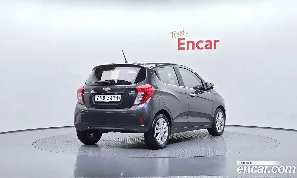 Chevrolet Spark 2017 1.0 гидро в Москве № 1238771, фото 2