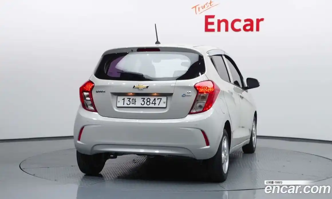 Chevrolet Spark 2015 1.0 гидро в Москве № 1238804, фото 4