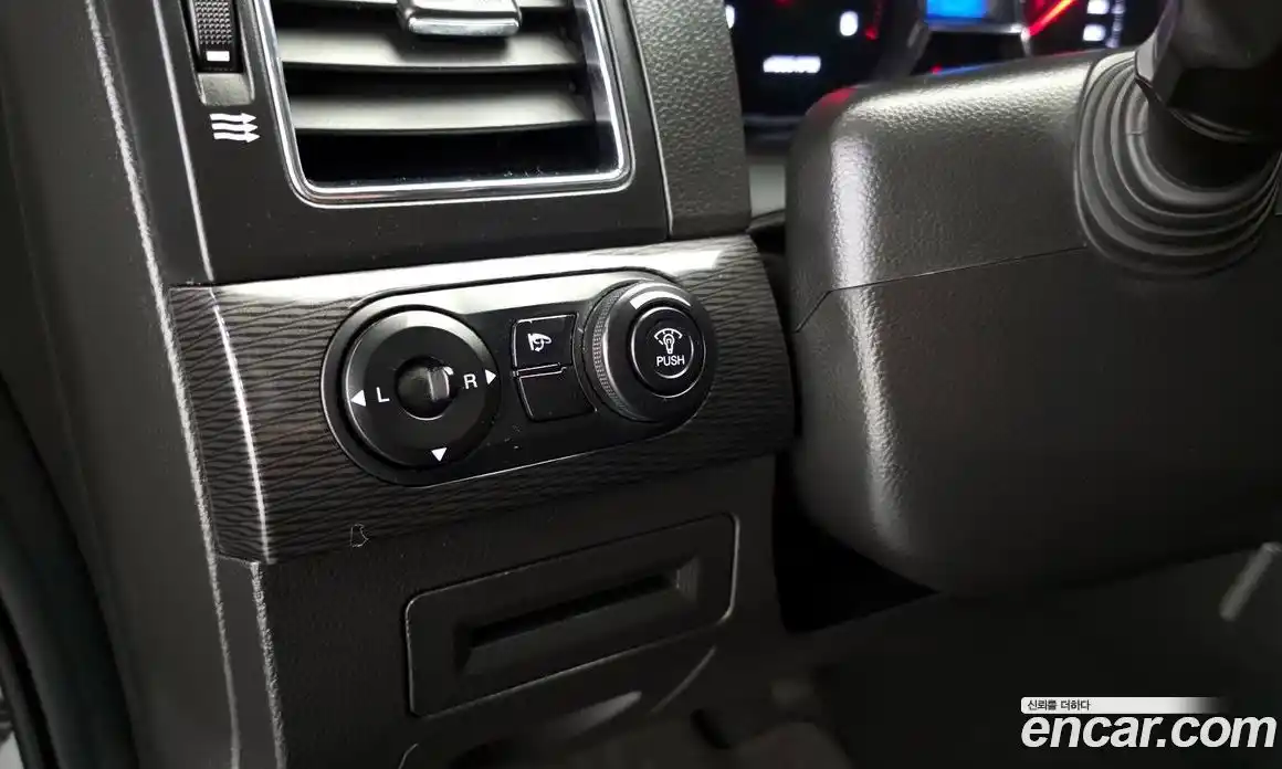 Chevrolet Captiva 2015 2.2 Автомат в Москве № 1238876, фото 16