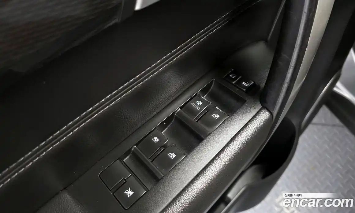 Chevrolet Captiva 2015 2.2 Автомат в Москве № 1238876, фото 18