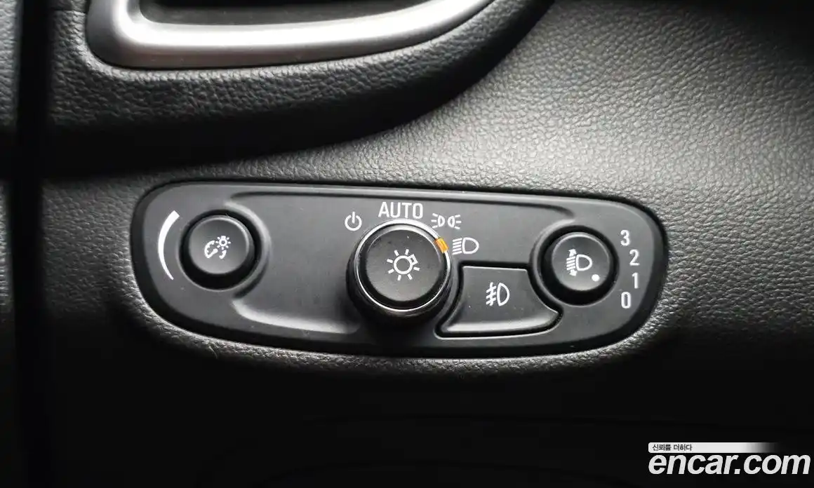 Chevrolet Trax 2017 1.6 Автомат в Москве № 1238881, фото 19