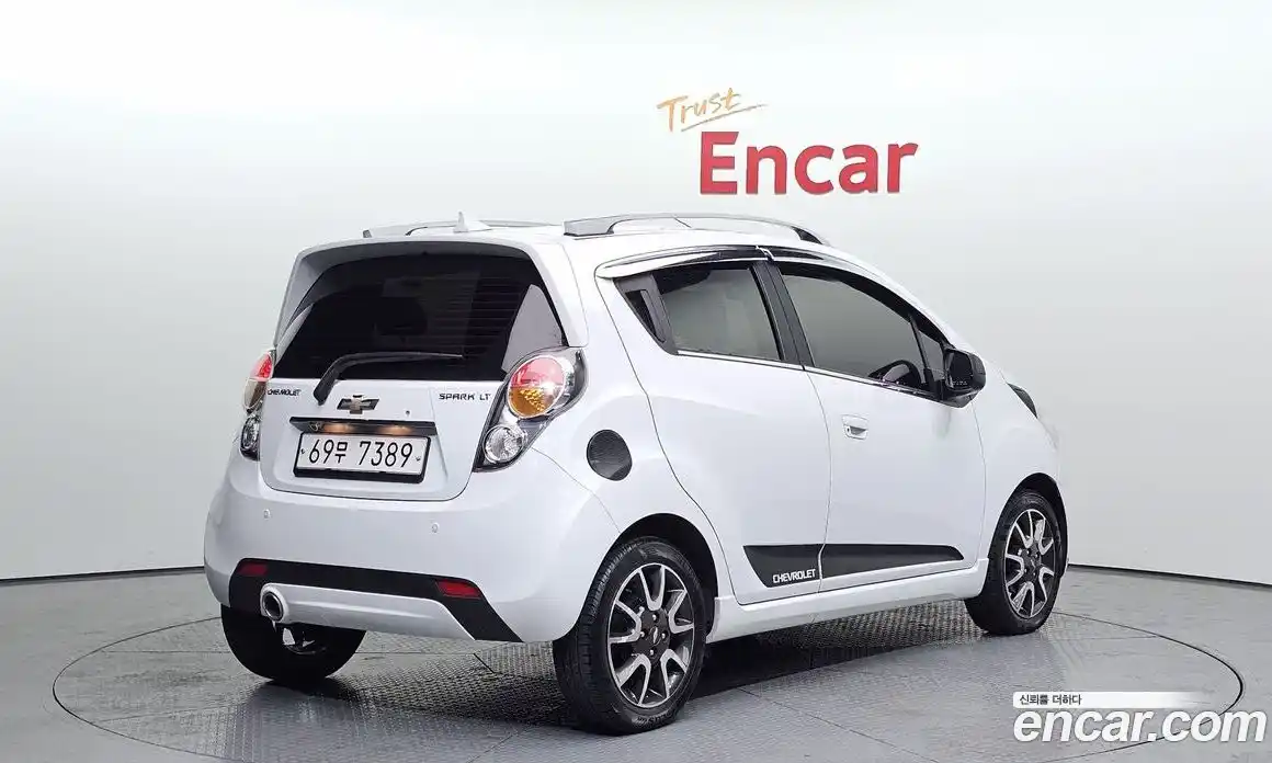 Chevrolet Spark 2012 1.0 гидро в Москве № 1238995, фото 2