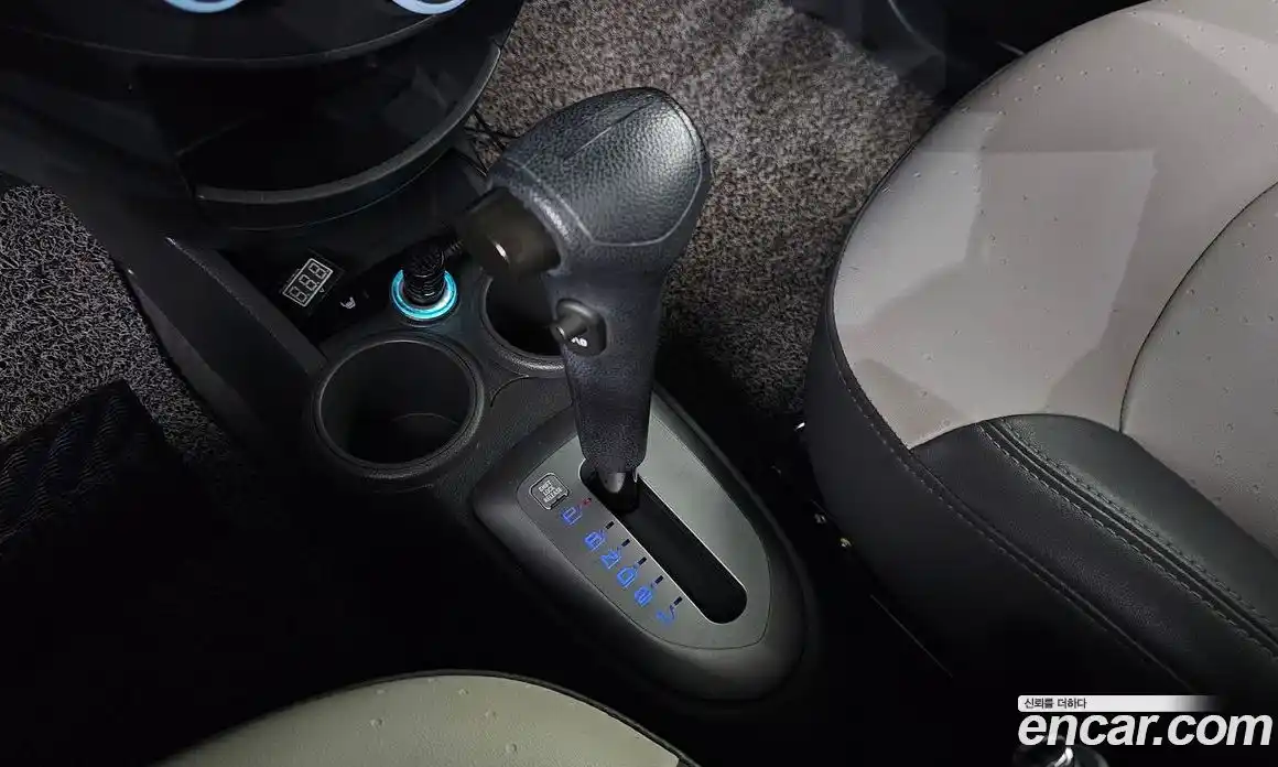 Chevrolet Spark 2012 1.0 гидро в Москве № 1238995, фото 9