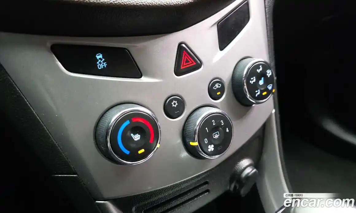 Chevrolet Trax 2014 1.4 Автомат в Москве № 1239045, фото 17