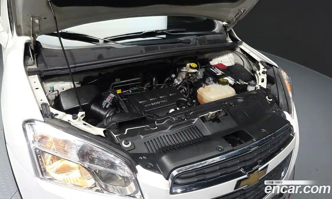 Chevrolet Trax 2014 1.4 Автомат в Москве № 1239045, фото 6