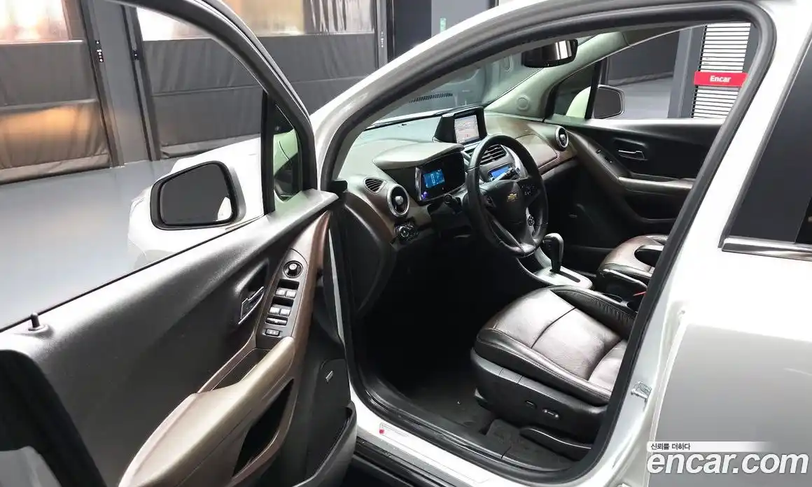 Chevrolet Trax 2014 1.4 Автомат в Москве № 1239045, фото 10