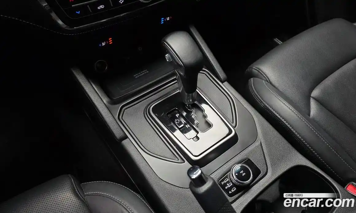 SsangYong Rexton 2021 2.2 Автомат в Москве № 1239651, фото 9