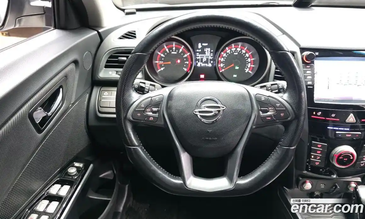 SsangYong TIBOLI 2017 1.6 Автомат в Москве № 1242104, фото 13