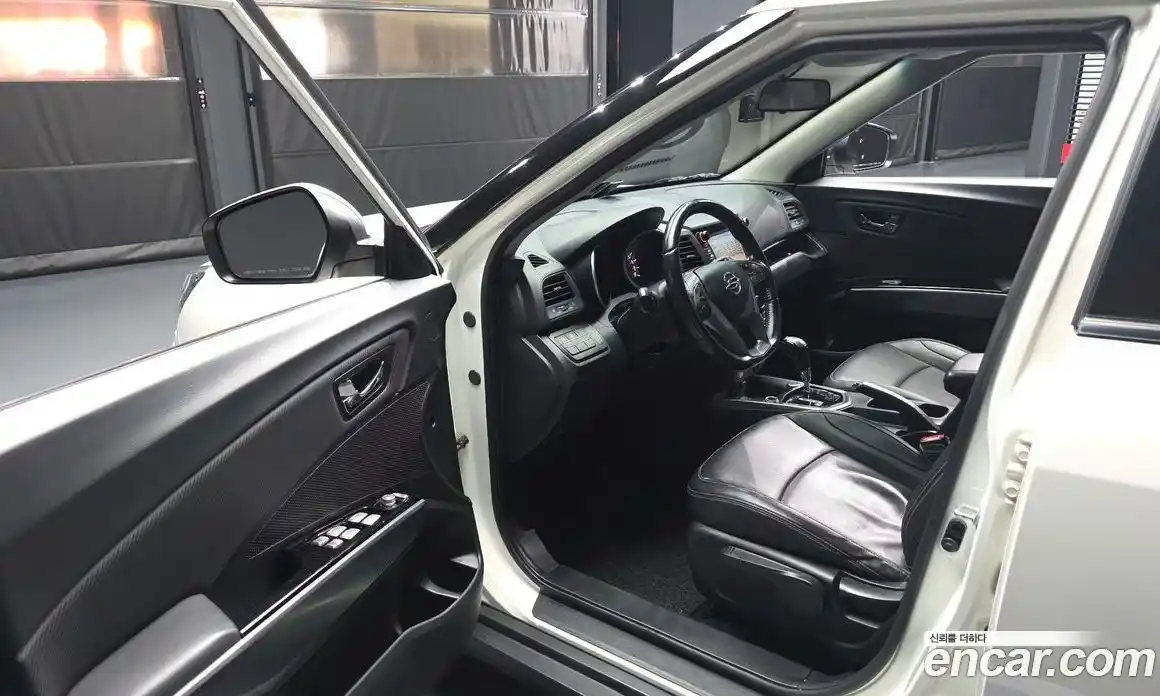 SsangYong TIBOLI 2017 1.6 Автомат в Москве № 1242104, фото 10