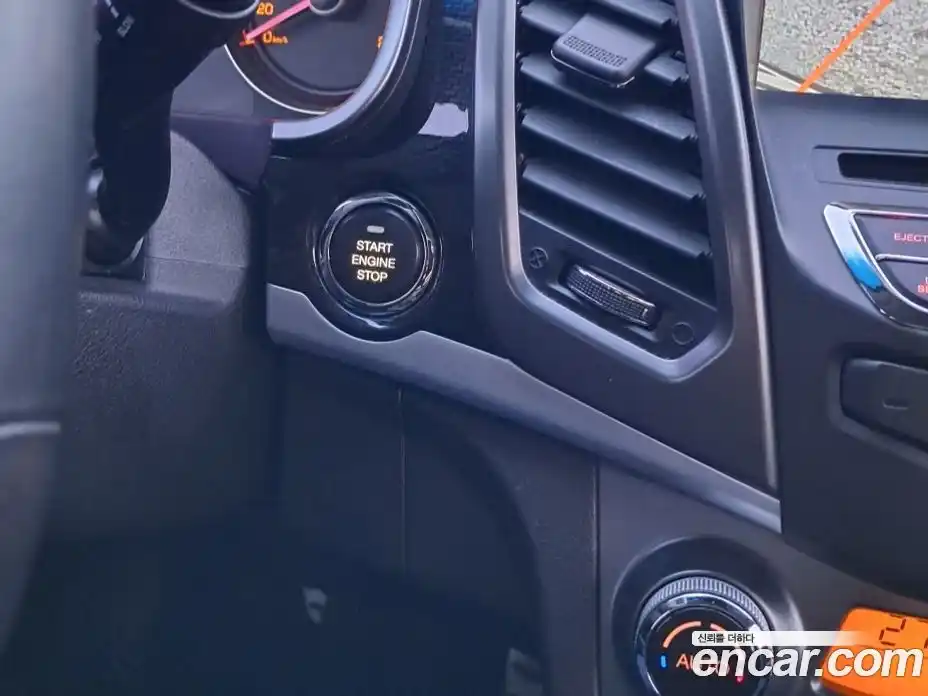 SsangYong Korando 2017 2.2 Автомат в Москве № 1242221, фото 14