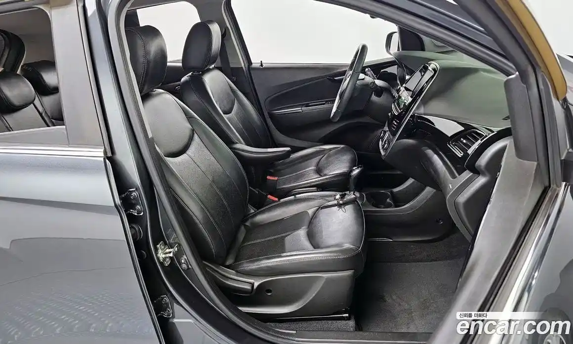 Chevrolet Spark 2017 1.0 Автомат в Москве № 1242293, фото 12