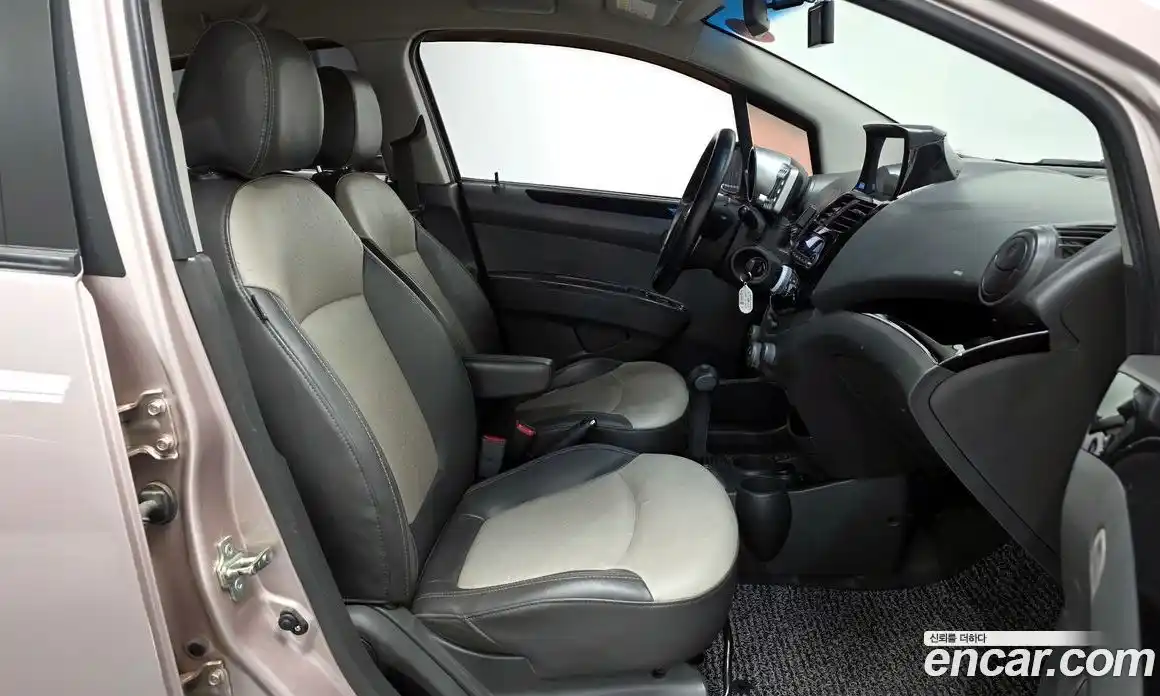 Chevrolet Matiz 2011 1.0 Автомат в Москве № 1242376, фото 11