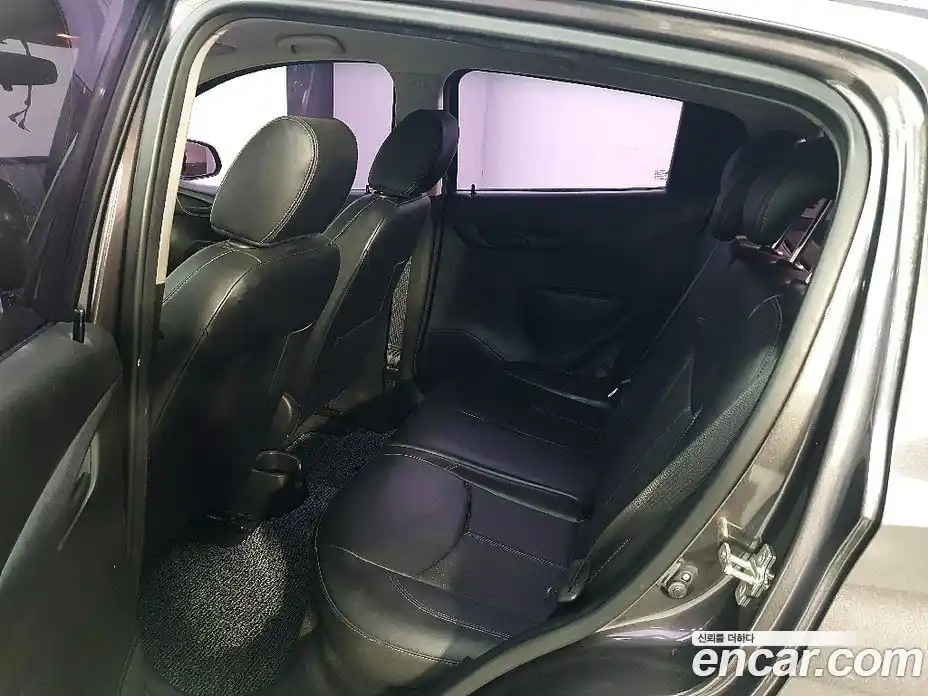 Chevrolet Spark 2016 1.0 гидро в Москве, фото 8