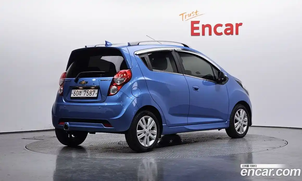 Chevrolet Spark 2014 1.0 гидро в Москве № 1233627, фото 1