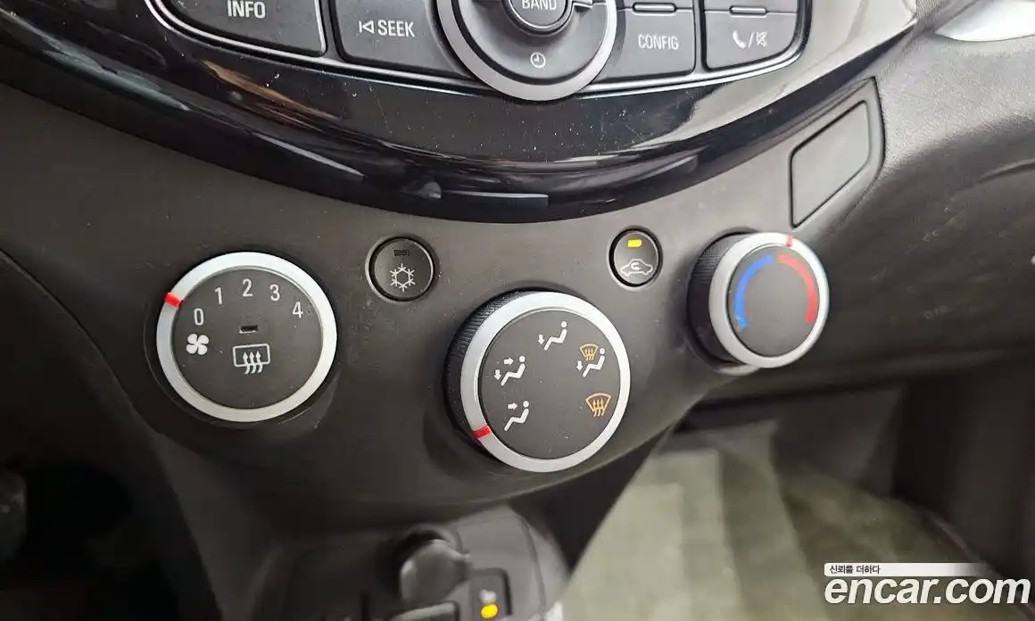 Chevrolet Spark 2014 1.0 гидро в Москве № 1234008, фото 17