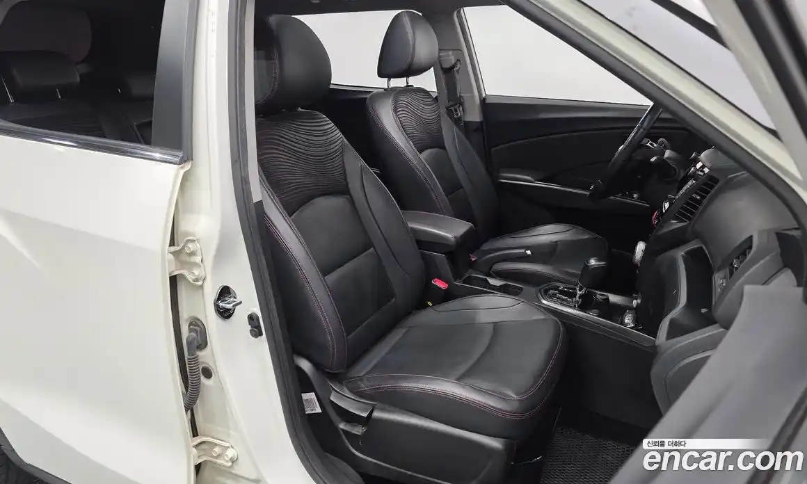SsangYong TIBOLI 2017 1.6 гидро в Москве, фото 10