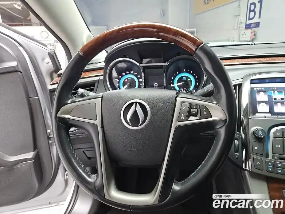 Chevrolet Alpheon 2013 2.4 Автомат в Москве № 1234908, фото 15