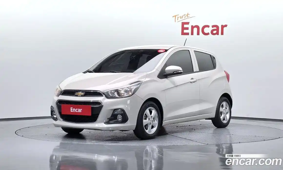 Chevrolet Spark 2016 1.0 гидро в Москве, фото 1