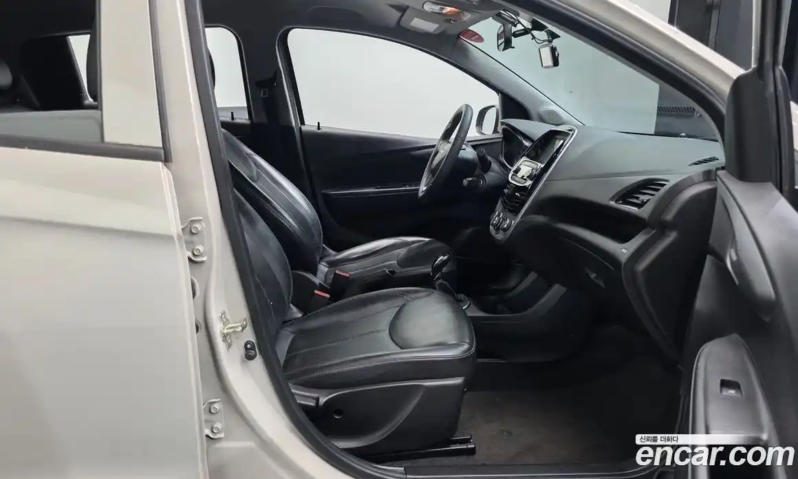 Chevrolet Spark 2016 1.0 гидро в Москве, фото 10
