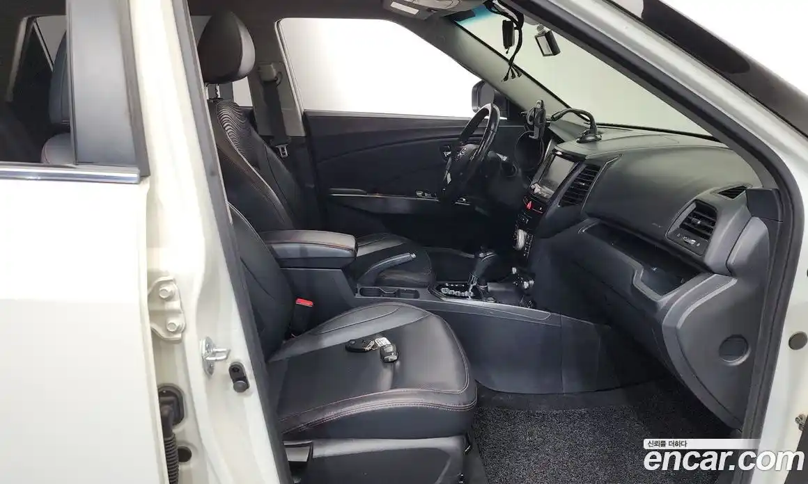 SsangYong TIBOLI 2016 1.6 гидро в Москве № 1238021, фото 10