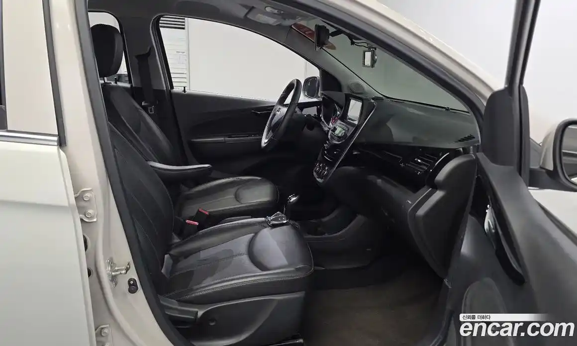 Chevrolet Spark 2016 1.0 гидро в Москве № 1238420, фото 12