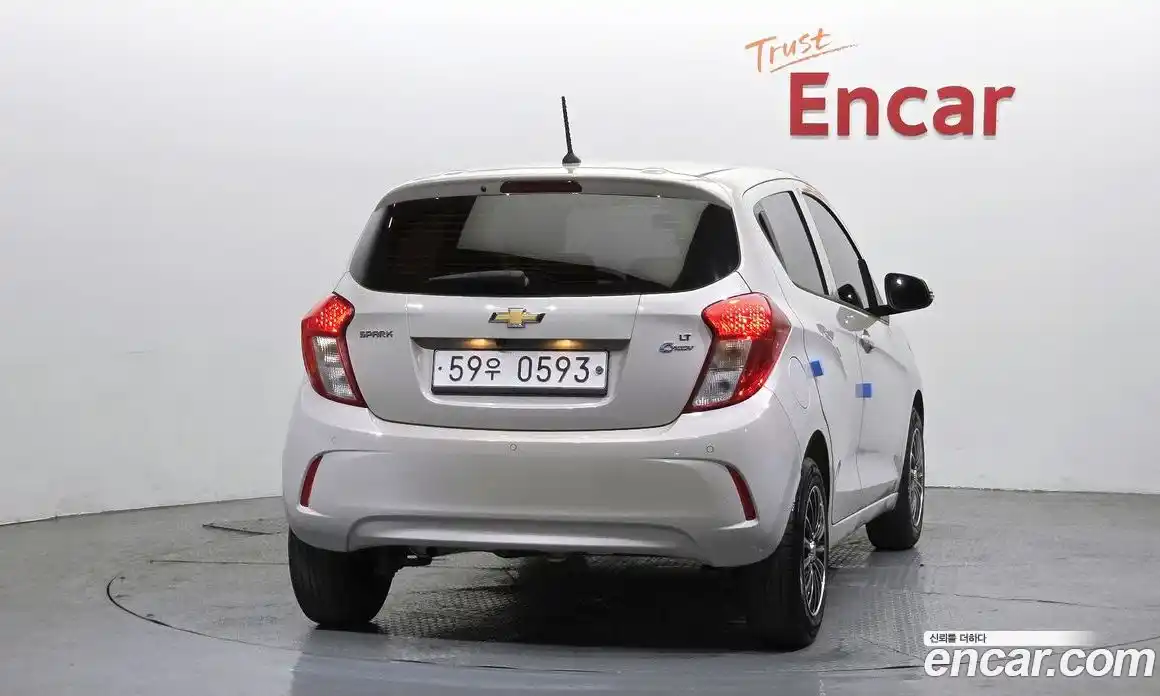 Chevrolet Spark 2016 1.0 гидро в Москве, фото 4