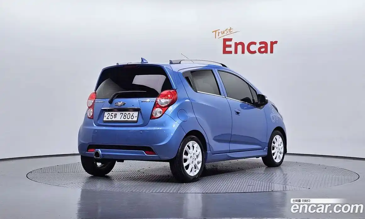 Chevrolet Spark 2013 1.0 гидро в Москве № 1239006, фото 2