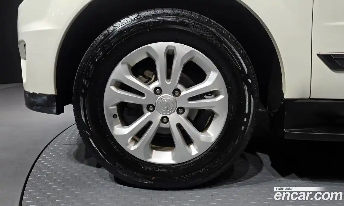 SsangYong Korando 2015 2.0 Автомат в Москве № 1242152, фото 5