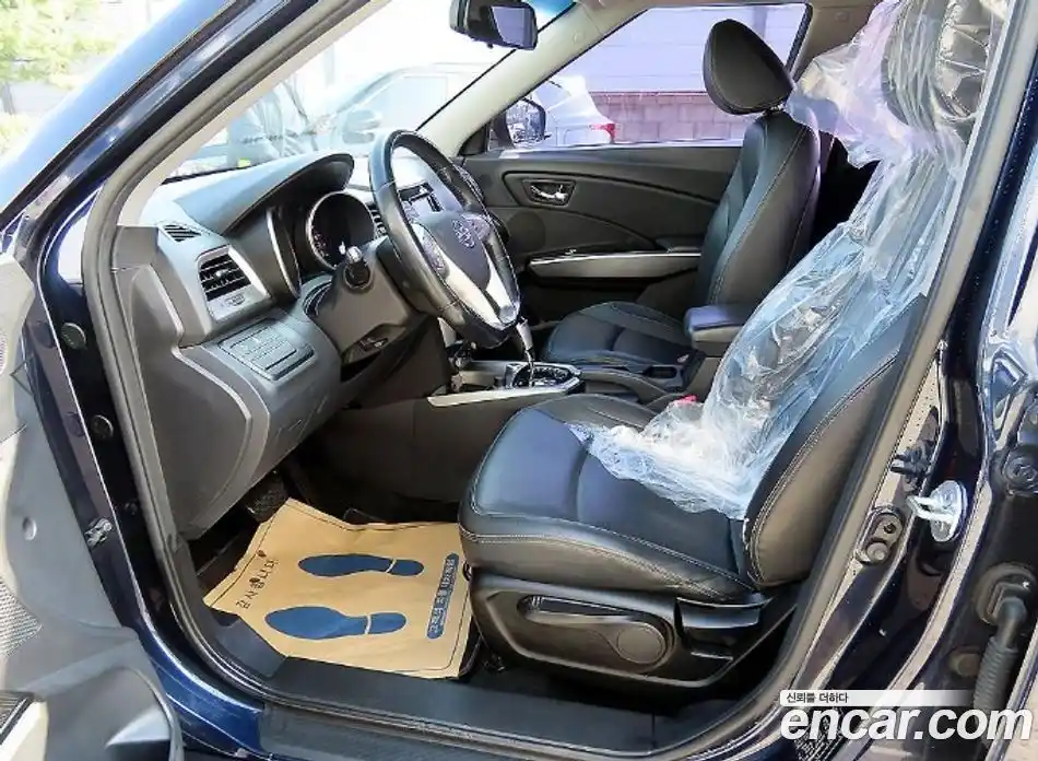 SsangYong TIBOLI 2015 1.6 Автомат в Москве № 1242224, фото 5