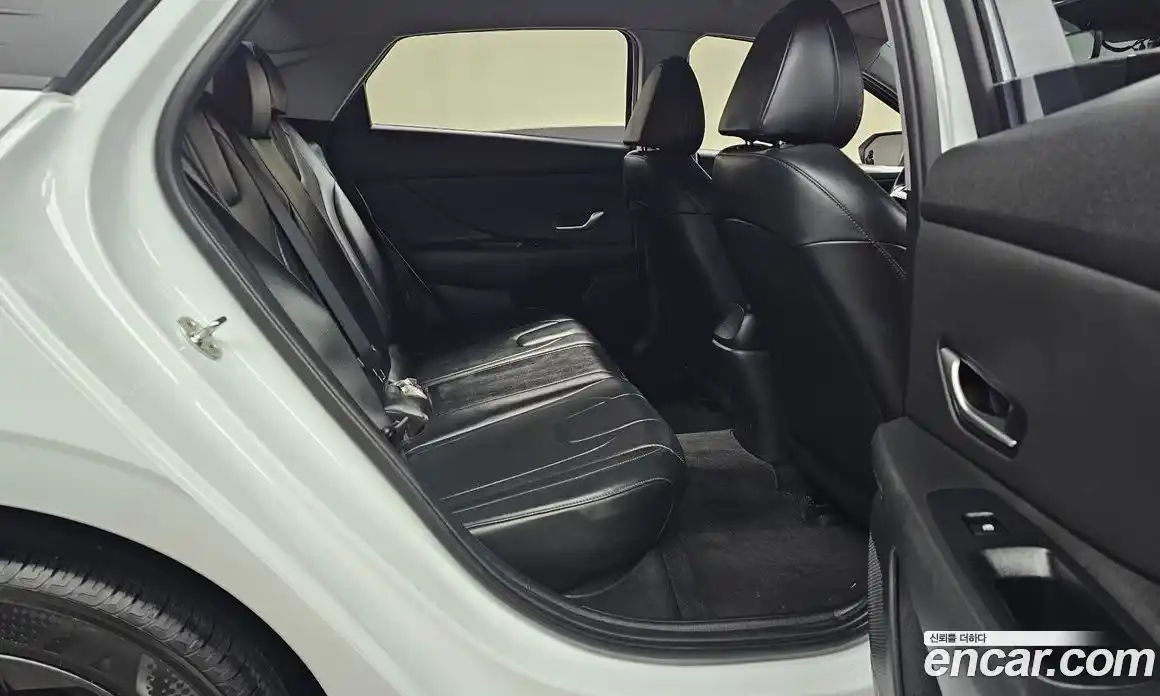 Hyundai Avante 2022 1.6 гидро в Москве № 112123, фото 12