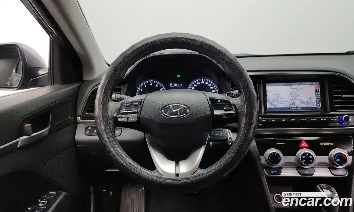 Hyundai Avante 2018 1.6 гидро в Москве № 112292, фото 13