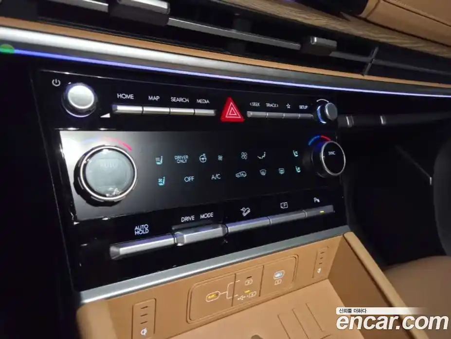 Hyundai Santa Fe 2025 1.6 гидро в Москве № 1244427, фото 15