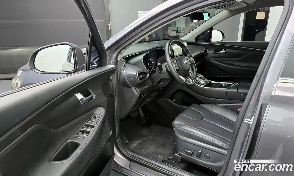 Hyundai Santa Fe 2023 2.5 гидро в Москве № 1244460, фото 10