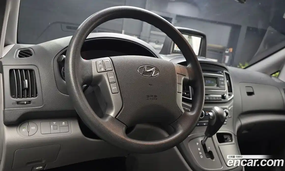 Hyundai Starex 2016 2.5 Автомат в Москве № 1244609, фото 12