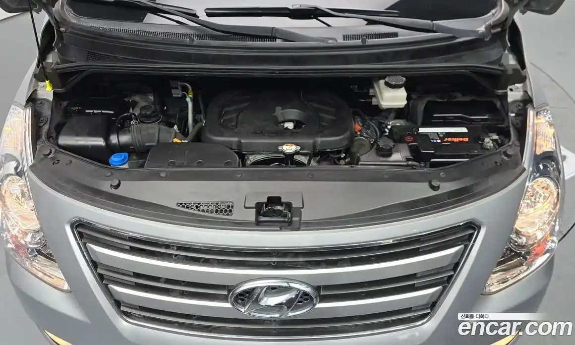 Hyundai Starex 2016 2.5 Автомат в Москве № 1244609, фото 5