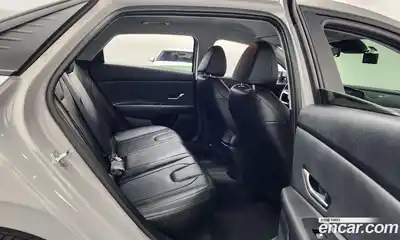 Hyundai Avante 2023 1.6 гидро в Москве № 1244646, миниатюра 12