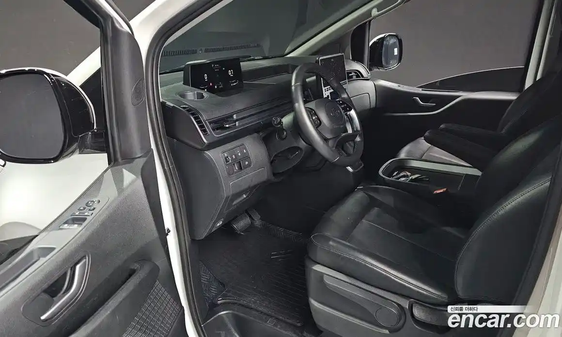 Hyundai Staria 2022 2.2 гидро в Москве № 1244664, фото 11