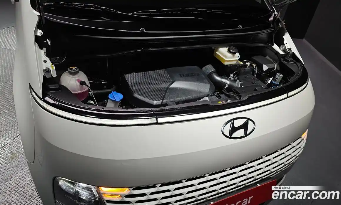 Hyundai Staria 2022 2.2 гидро в Москве № 1244664, фото 6