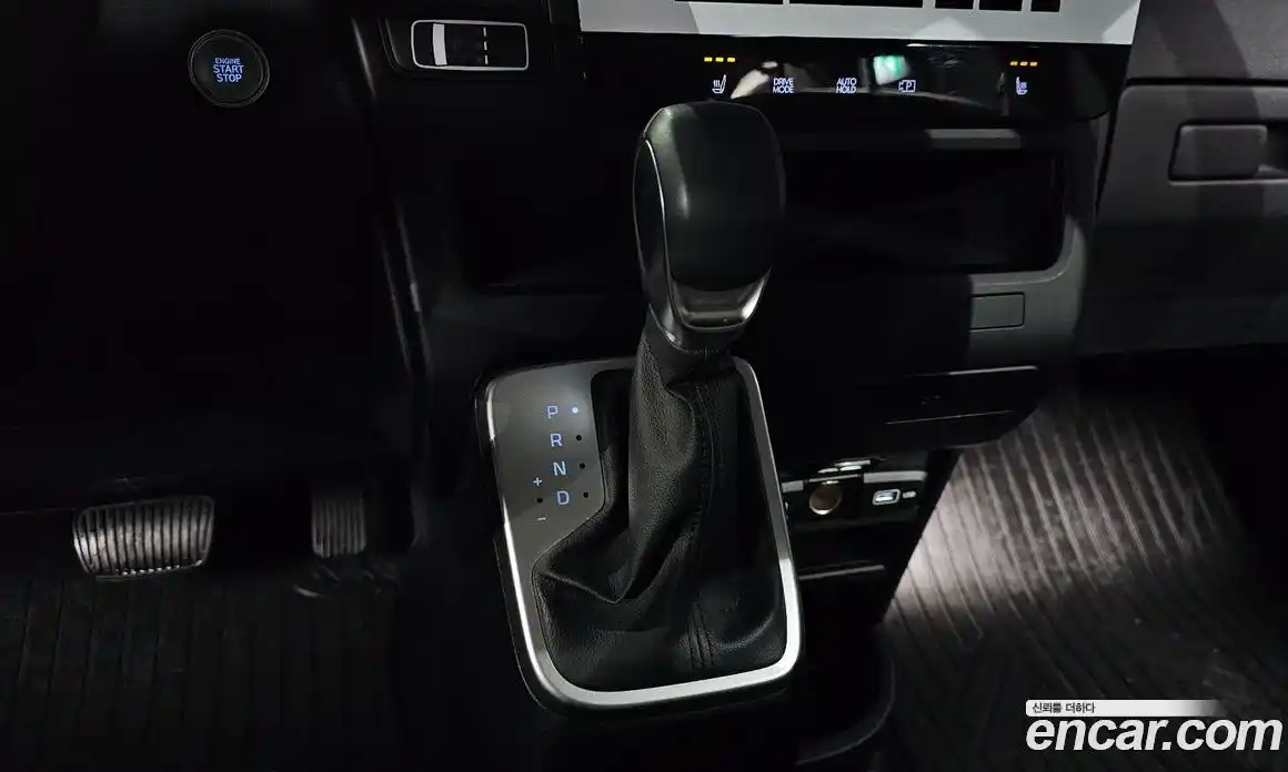 Hyundai Staria 2022 2.2 гидро в Москве № 1244664, фото 9