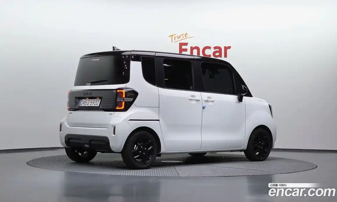 Kia Ray 2025 1.0 Автомат в Москве № 1244792, фото 1