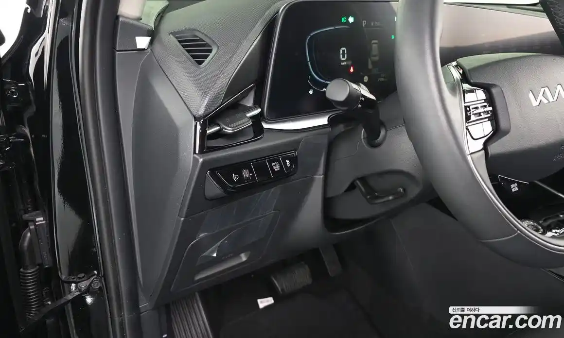 Kia Niro 2024 1.6 гидро в Москве № 1244889, фото 13