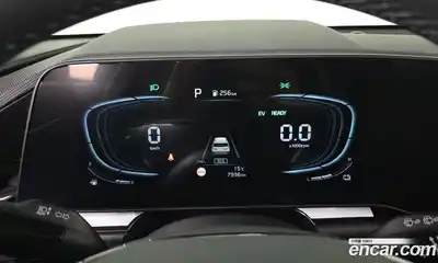 Kia Niro 2024 1.6 гидро в Москве № 1244889, миниатюра 8